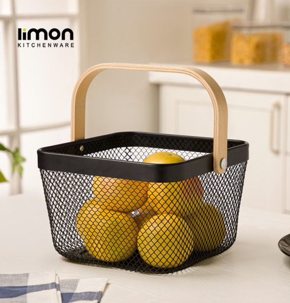 سبد فلزی مربع با دسته چوبی طرح بافت پلاسکو مهسین ، پلاسکو - رشت